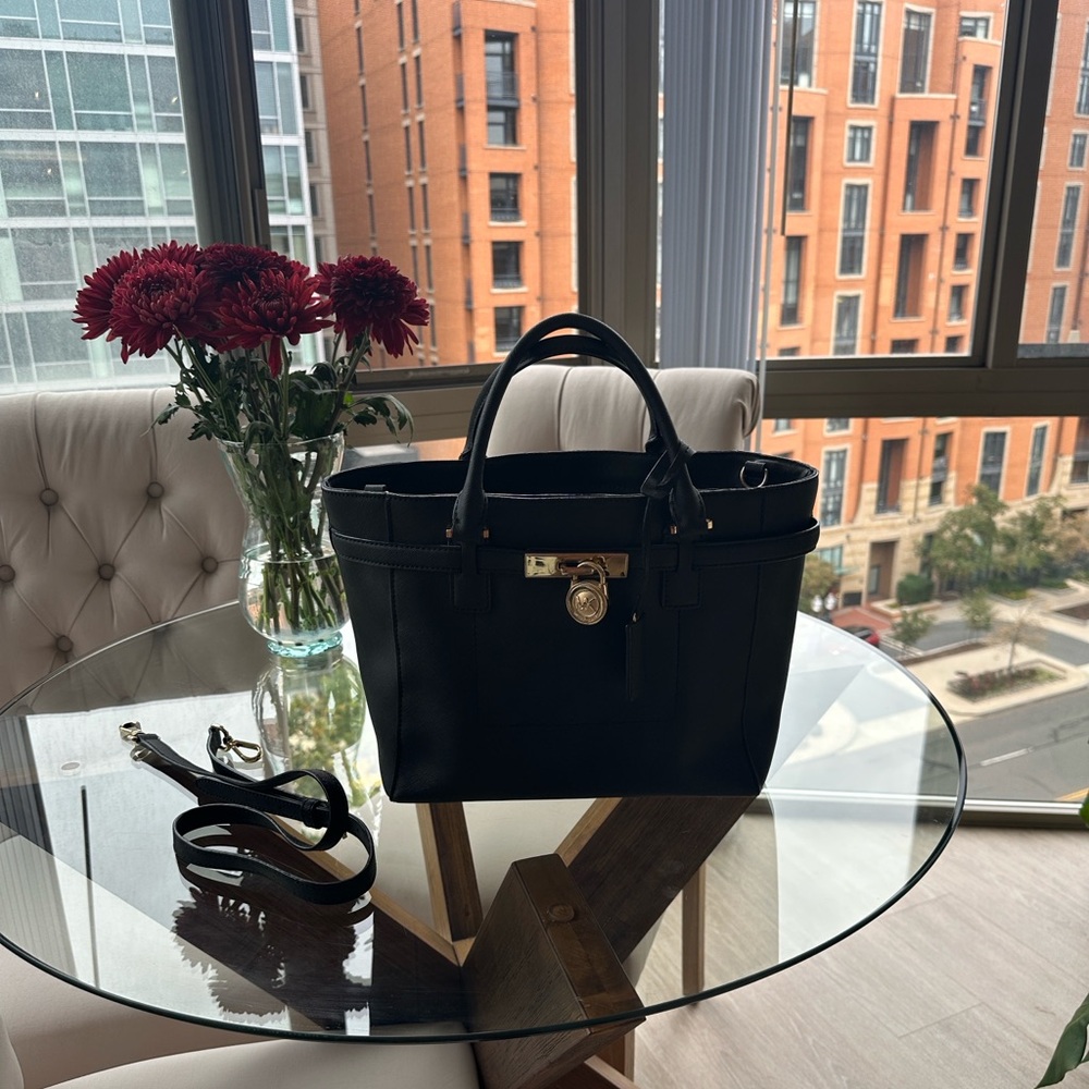 Micheal Kors Tote